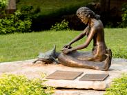 Sirena sculpture at Sirena Park